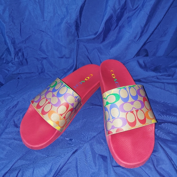 Size 12 men's coach slides - Picture 3 of 3